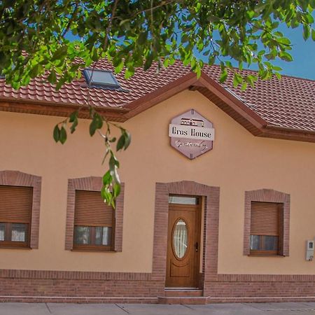 Oros House Apartmanhaz Orosháza Exterior foto
