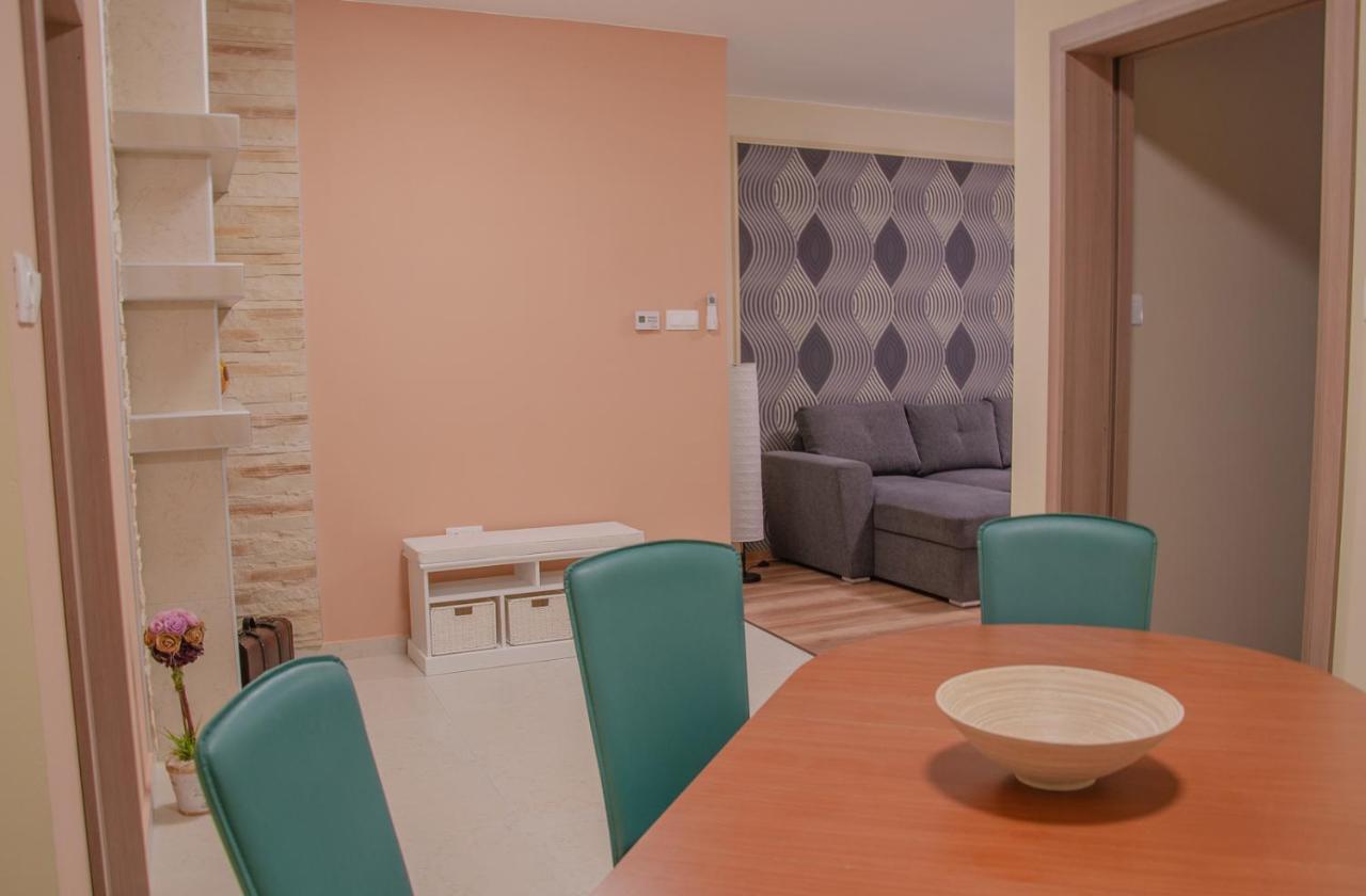 Oros House Apartmanhaz Orosháza Exterior foto